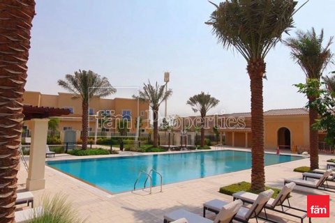 Adosado en Dubai, 3 dormitorios, 164.7 m², № 95458 - foto 2