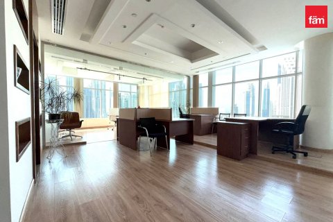 Bureau à Business Bay, Dubai, 111.9 m², № 124332 - photo 2