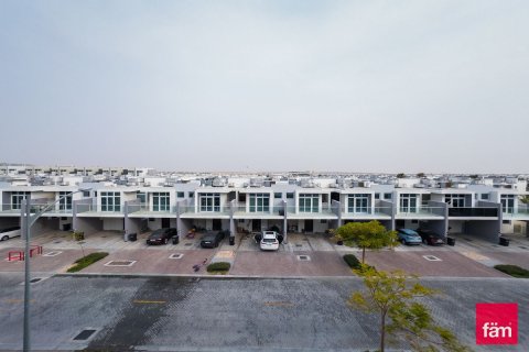 Townhouse in Dubai 5 bedrooms, 112.2 sq.m. № 111328 - photo 12