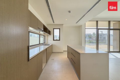 Villa à Al Furjan, Dubai, 5 chambres, 651.2 m², № 86021 - photo 2