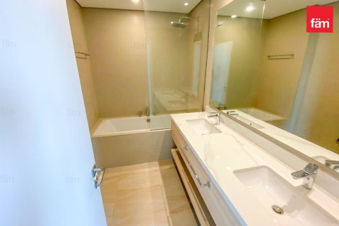 Снять в аренду таунхаус в Дубае: 3 спальни, 204.4м², № 86014 - фото 11