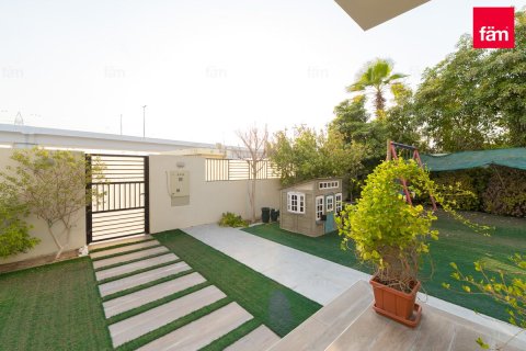 Villa en Jumeirah Park, Dubai, 4 dormitorios, 341.3 m², № 60292 - foto 17