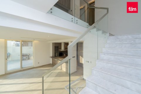 Villa en Jumeirah Park, Dubai, 4 dormitorios, 341.3 m², № 60292 - foto 7