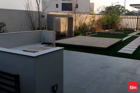 Townhouse in Dubai 3 bedrooms, 250.9 sq.m. № 60290 - photo 9