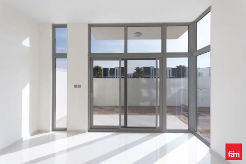 Townhouse in Dubai 3 bedrooms, 250.9 sq.m. № 60290 - photo 5