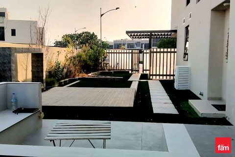 Townhouse in Dubai 3 bedrooms, 250.9 sq.m. № 60290 - photo 11