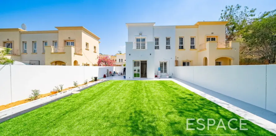 Villa en The Springs, Dubai, 3 dormitorios, 167 m², № 122381