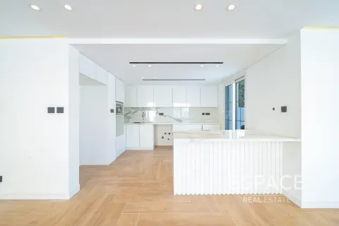 Villa en The Springs, Dubai, 3 dormitorios, 167 m², № 122381 - foto 2