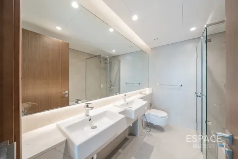 Apartment in Al Wasl, Dubai 2 bedrooms, 129 sq.m. № 122378 - photo 10