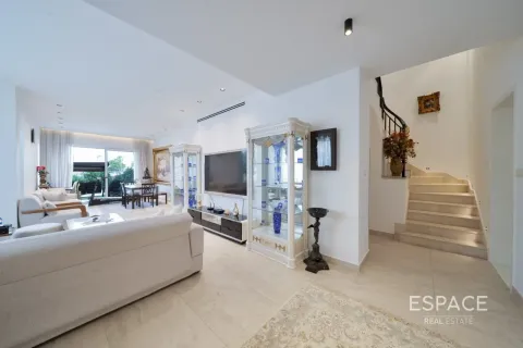 فيلا في Springs 10, The Springs, دبي 4 غرف نوم, 245 م² رقم 122382 - صورة 4
