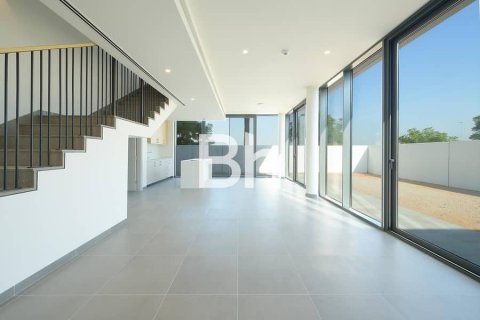 Townhouse in Arabian Ranches 3, Dubai 4 bedrooms, 307 sq.m. № 57322 - photo 4