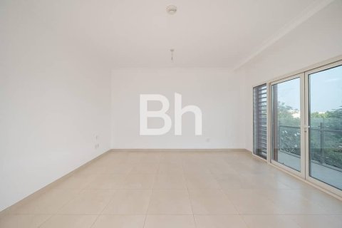 Villa in Dubai Science Park, Dubai 4 bedrooms, 435 sq.m. № 57323 - photo 13