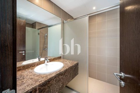 Villa en Dubai Science Park, Dubai, 4 dormitorios, 435 m², № 57323 - foto 17