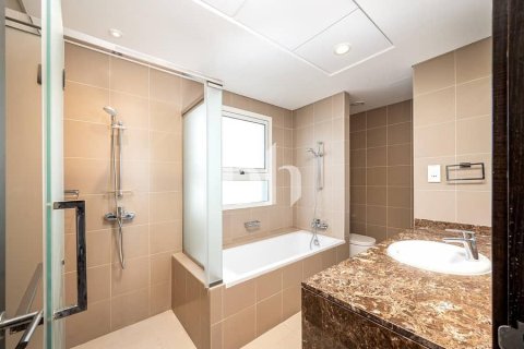 Villa en Dubai Science Park, Dubai, 4 dormitorios, 435 m², № 57323 - foto 15