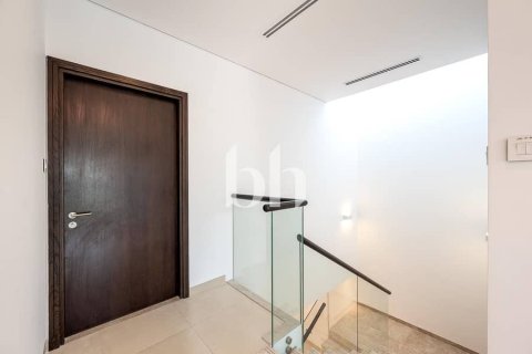 Villa en Dubai Science Park, Dubai, 4 dormitorios, 435 m², № 57323 - foto 12