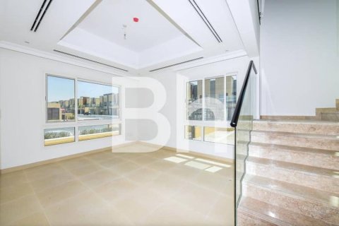 Villa in Dubai Science Park, Dubai 4 bedrooms, 435 sq.m. № 57323 - photo 15