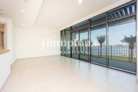 Снять в аренду квартиру в Dubai Creek Harbour (The Lagoons), Дубай: 3 спальни, 201.46015550м², № 64504 - фото 1