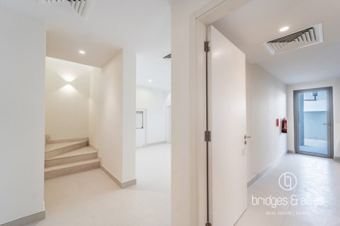 Villa in Dubai South (Dubai World Central), Dubai 3 bedrooms, 189 sq.m. № 78038 - photo 4