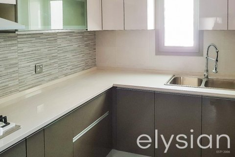 Villa en Al Furjan, Dubai, 3 dormitorios, 182 m², № 37916 - foto 9