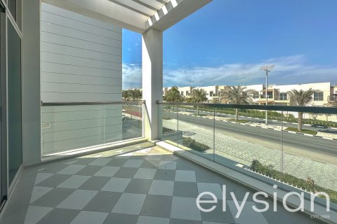 Villa en Al Furjan, Dubai, 3 dormitorios, 182 m², № 37916 - foto 10