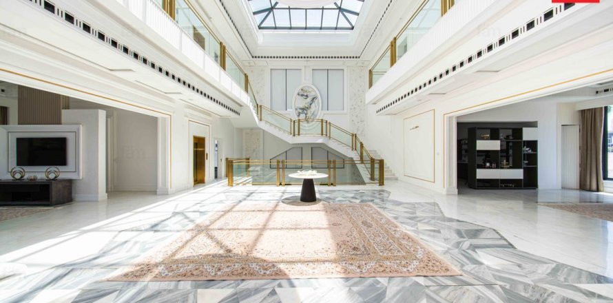 Вилла в Дубае, 5 спален, 927.3м², № 109556