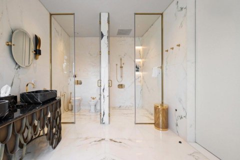 Villa en Dubai, 6 dormitorios, 929 m², № 104576 - foto 16