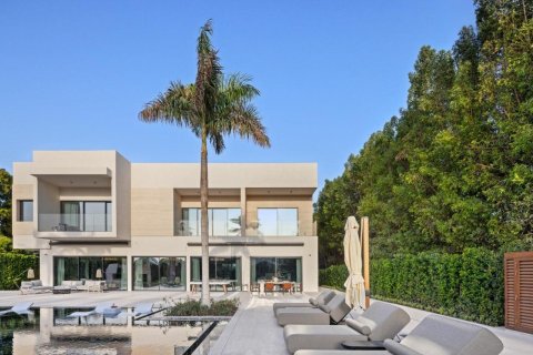 فيلا في دبي 6 غرف نوم , 929 م² رقم 104576
