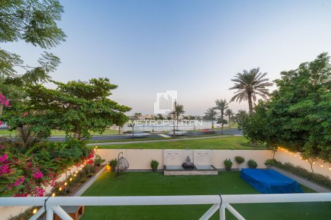 Villa en Meadows, Dubai, 3 dormitorios, 348 m², № 73796 - foto 13