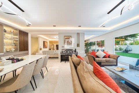 Villa en Meadows, Dubai, 3 dormitorios, 348 m², № 73796 - foto 3