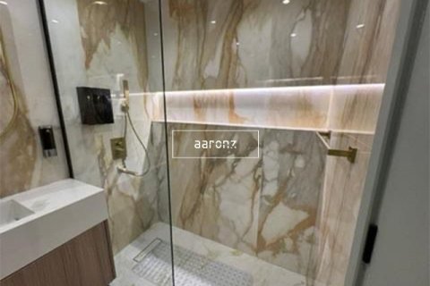 Appartement à Jumeirah Lake Towers, Dubai, 1 chambre, 69.1 m², № 18288 - photo 13