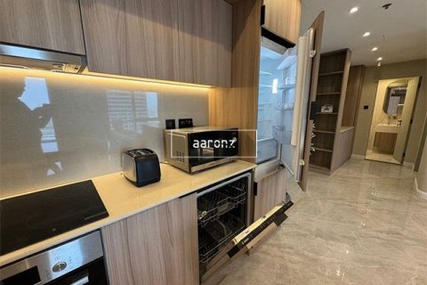 Appartement à Jumeirah Lake Towers, Dubai, 1 chambre, 69.1 m², № 18288 - photo 8