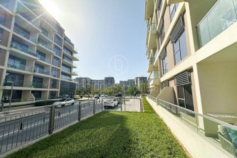 Снять в аренду квартиру в Дубай Хилс Эстейт, Дубай: 2 спальни, 145.4м², № 18291 - фото 1