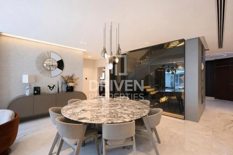 Villa in Jumeirah Park, Dubai 6 bedrooms, 799.99 sq.m. № 140593 - photo 5
