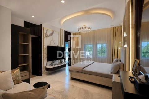 Villa in Jumeirah Park, Dubai 6 bedrooms, 799.99 sq.m. № 140593 - photo 15
