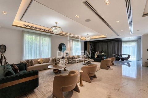 Villa in Jumeirah Park, Dubai 6 bedrooms, 799.99 sq.m. № 140593 - photo 3
