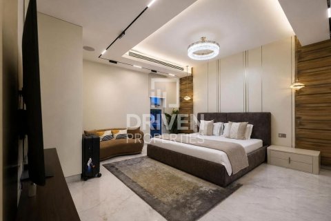 Villa in Jumeirah Park, Dubai 6 bedrooms, 799.99 sq.m. № 140593 - photo 17