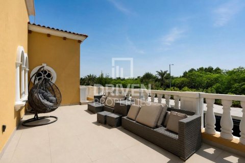 Villa in Jumeirah Park, Dubai 6 bedrooms, 799.99 sq.m. № 140593 - photo 30