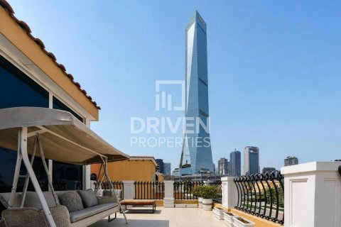 Villa in Jumeirah Park, Dubai 6 bedrooms, 799.99 sq.m. № 140593 - photo 28