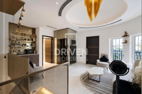 Villa in Jumeirah Park, Dubai 6 bedrooms, 799.99 sq.m. № 140593 - photo 10