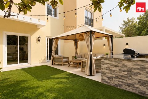 Villa in Dubai 3 bedrooms, 182.1 sq.m. № 123100