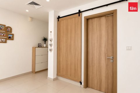 Villa in Dubai 3 bedrooms, 182.1 sq.m. № 123100 - photo 8