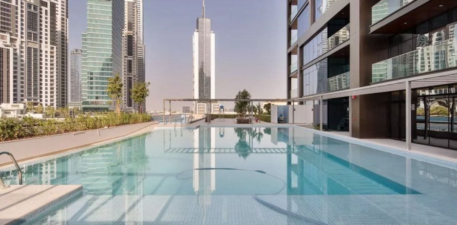 Apartment in Dubai 4 bedrooms, 249 sq.m. № 72241