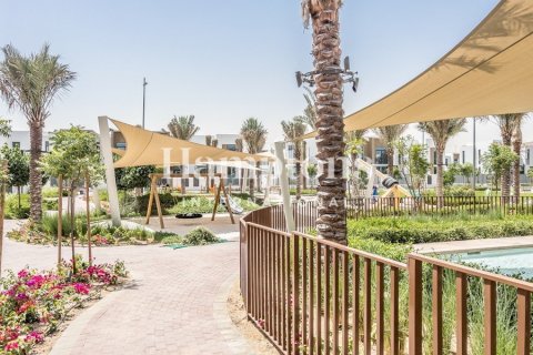 Villa en Silver Springs, DAMAC Hills (Akoya by DAMAC), Dubai, 3 dormitorios, 134.89515600 m², № 70966 - foto 10