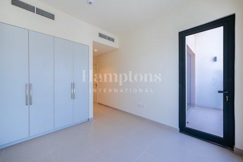 Снять в аренду таунхаус в Dubai South (Dubai World Central), Дубай: 3 спальни, 141.03976042м², № 70967 - фото 17