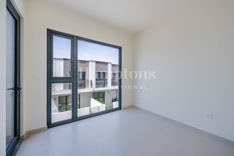 Снять в аренду таунхаус в Dubai South (Dubai World Central), Дубай: 3 спальни, 141.03976042м², № 70967 - фото 18