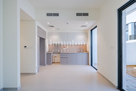 Снять в аренду таунхаус в Dubai South (Dubai World Central), Дубай: 3 спальни, 141.03976042м², № 70967 - фото 7