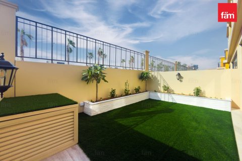 Townhouse in Dubai 4 bedrooms, 144 sq.m. № 137921 - photo 5