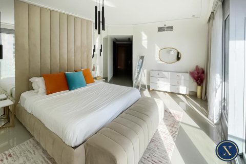 Apartment in Downtown Dubai (Downtown Burj Dubai), Dubai 2 bedrooms, 156 sq.m. № 46394 - photo 9