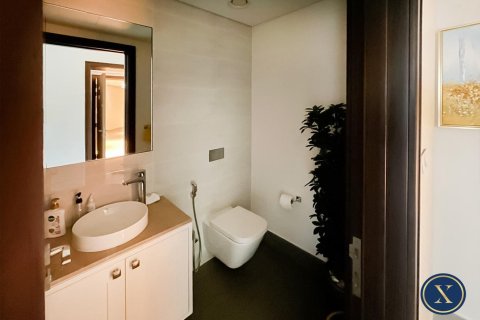 Apartment in Downtown Dubai (Downtown Burj Dubai), Dubai 2 bedrooms, 156 sq.m. № 46394 - photo 13