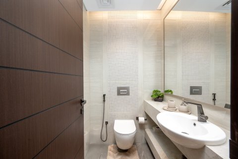 Apartment in Business Bay, Dubai 2 bedrooms, 122.56 sq.m. № 130195 - photo 3